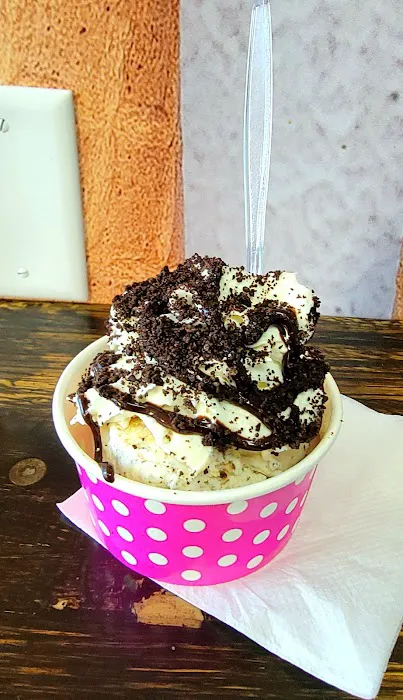 Candy’s Creamery Picture 4