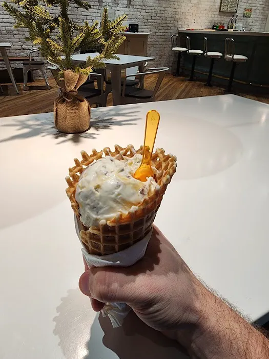 Sweet G's Ice Cream Shop Picture 2