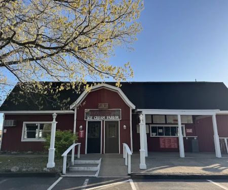 Hayloft Ice Cream Parlor