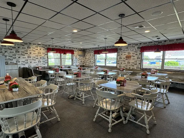 Hayloft Ice Cream Parlor Picture 3