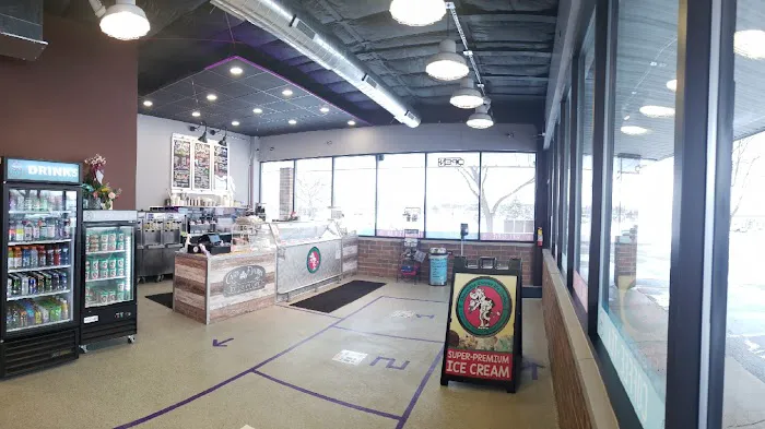 Cary Dairy Ice Cream Cafe Picture 2