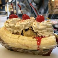 Yummy’s ice cream Truck ico