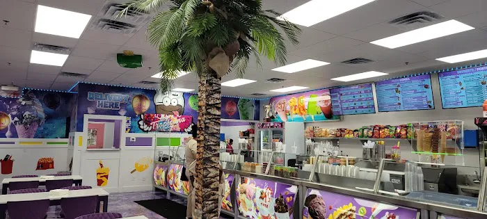 Tropicana Ice Cream Shop Picture 2