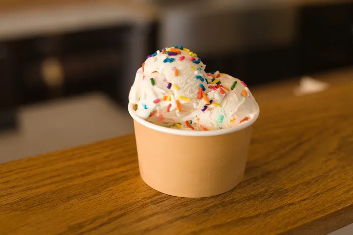 Vanilla Bean Creamery Picture 3