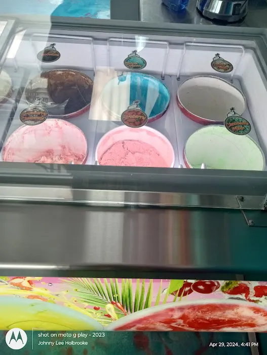 Tropicana Ice Cream Shop Picture 4