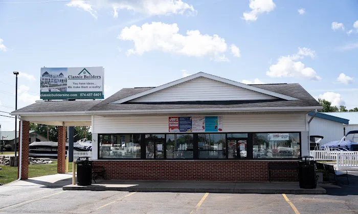 Joe's Ice Cream Supreme Shop Picture 2