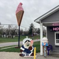 The Igloo Ice Cream Shop ico