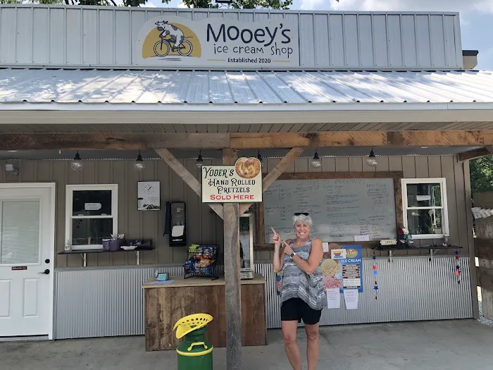 Mooey's Ice Cream Picture 3