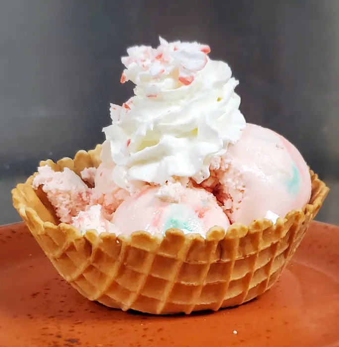 Charley Creek Inn Ice Cream & Candy Shoppe Picture 2