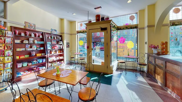 Charley Creek Inn Ice Cream & Candy Shoppe Picture 5