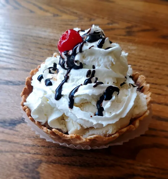 Charley Creek Inn Ice Cream & Candy Shoppe Picture 4