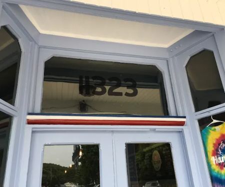 Hansenu2019s Ice Cream Parlor - Wilmot