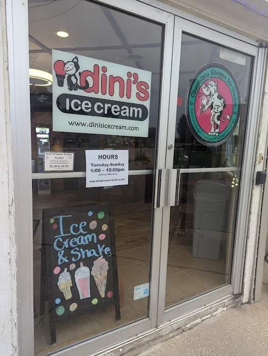 Dini's Ice Cream Shoppe Picture 8