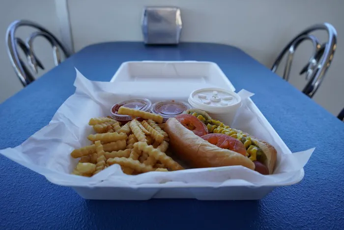Shirl's Drive-In Zion Picture 1