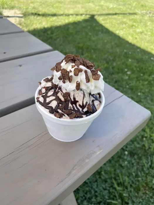 Canal Creamery Picture 6