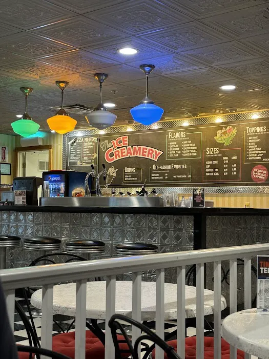 Ice Creamery at the Garden Inn Picture 6