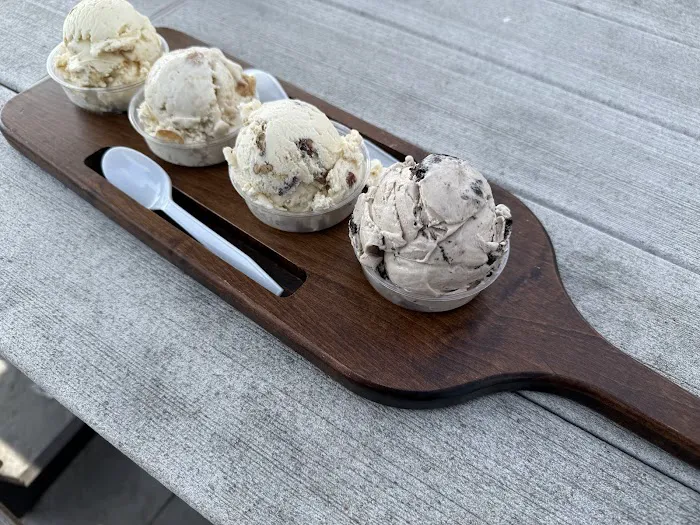Vanilla Bean Creamery Picture 2