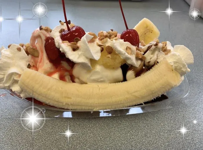 Ashley's Ice Cream Cafe Picture 7