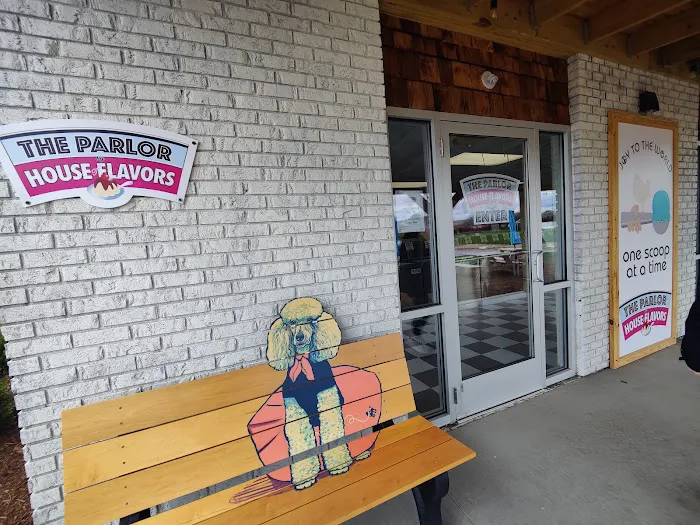 The Parlor by House of Flavors Picture 2