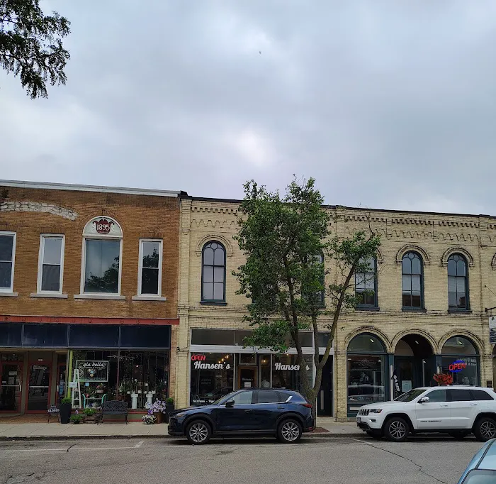 Hansen's Ice Cream Parlor — Burlington Picture 5