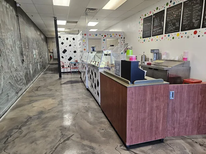 Cherry On top Ice Cream shoppe Picture 10