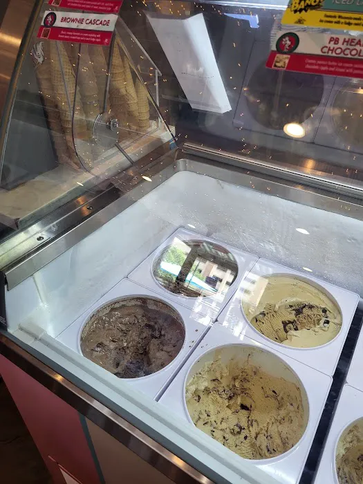 Scoops Ice Cream & Candy Picture 10