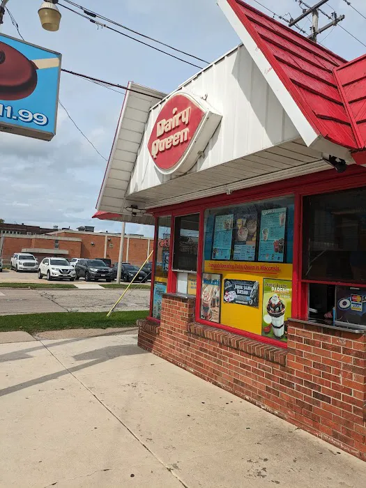 Dairy Queen Store Picture 2