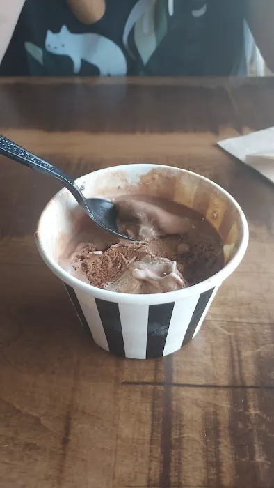 Lafayette Creamery Picture 4