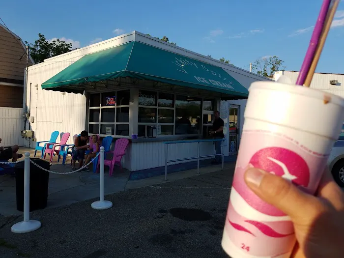 Lickity Split Ice Cream Shop Picture 5