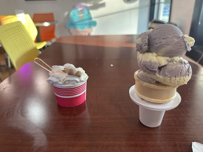 Sundaes on Sylvan Picture 1