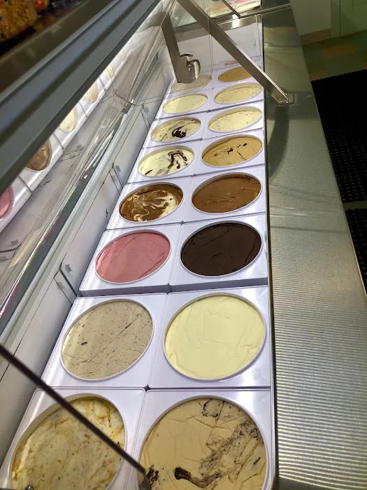 Otto’s Ice Cream. Seasonal with Pop Up Openings! SEE OUR fb page for updated Info. Picture 2