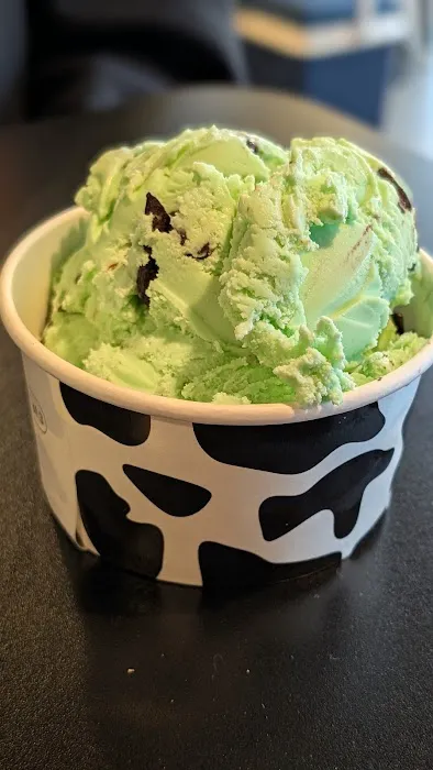 Udder Upp Cafe Picture 7