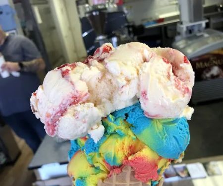 The Little Dipper Cafe & Ice Cream Shoppe