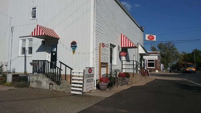 The Little Dipper Cafe & Ice Cream Shoppe Picture 5