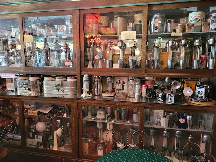 J. Lauber's Ice Cream Parlor Picture 6