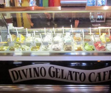 Divino Gelato Cafe