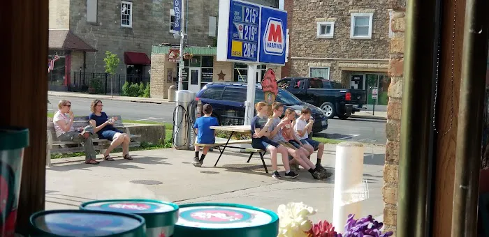 Pete's Castle Marathon & Get The Scoop Ice Cream Shoppe Picture 10