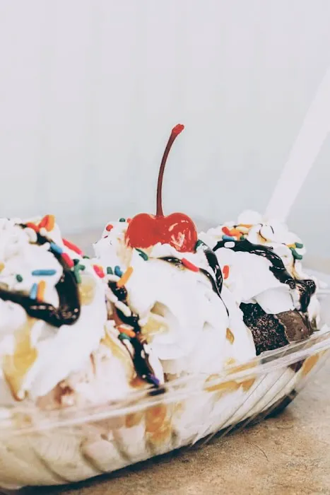 Pete's Castle Marathon & Get The Scoop Ice Cream Shoppe Picture 8