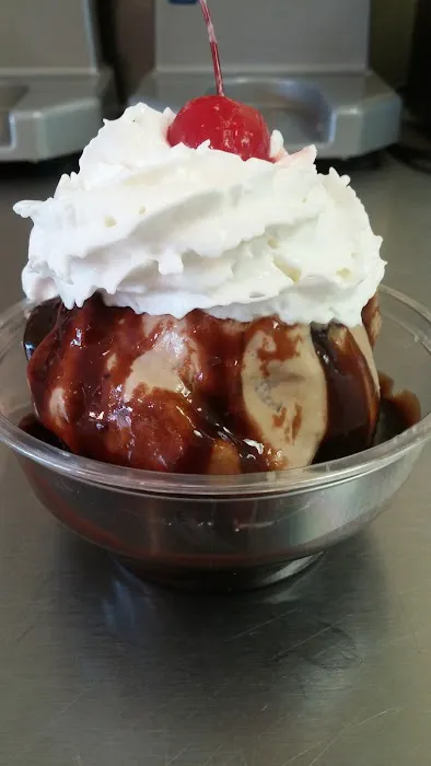 Princess Alex Ice Cream Shop Picture 3