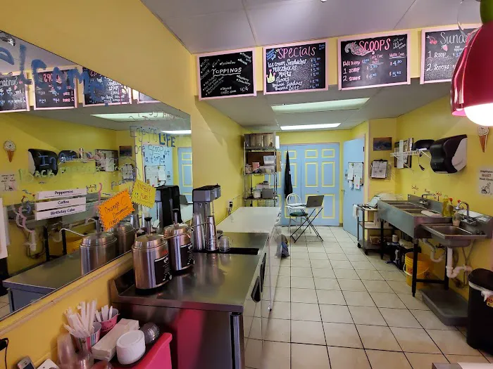 Princess Alex Ice Cream Shop Picture 8
