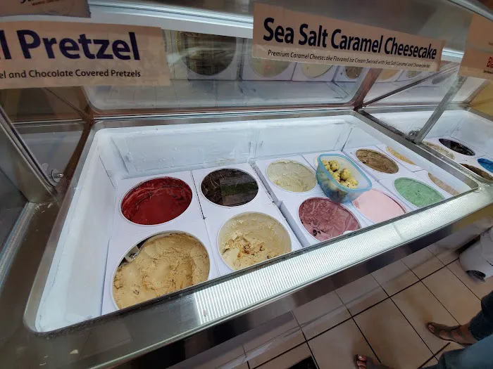 Princess Alex Ice Cream Shop Picture 7