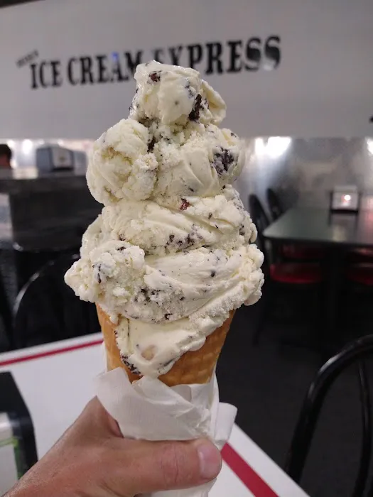 Brink's Ice Cream Express Picture 4