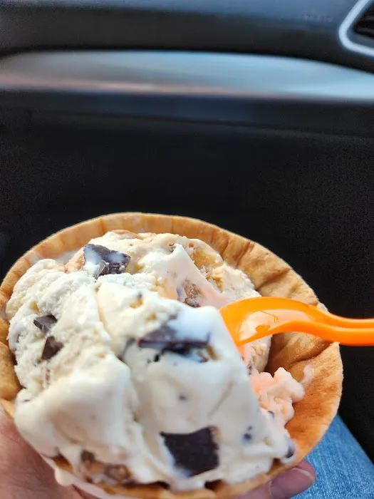 Pennfield Ice Cream & Coffee Shop Picture 2
