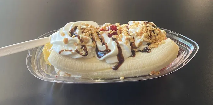Pennfield Ice Cream & Coffee Shop Picture 1
