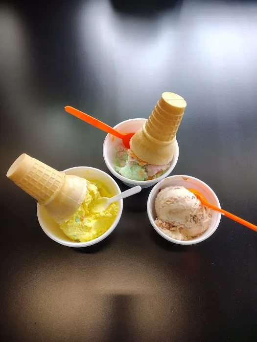 Pennfield Ice Cream & Coffee Shop Picture 9
