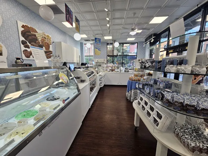 Kilwins Ice Cream - Chocolate - Fudge Picture 1