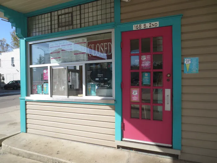 The Old 27 Ice Cream Shop Picture 3