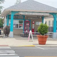 The Old 27 Ice Cream Shop ico