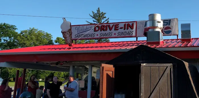 Willshire Drive-In Picture 1