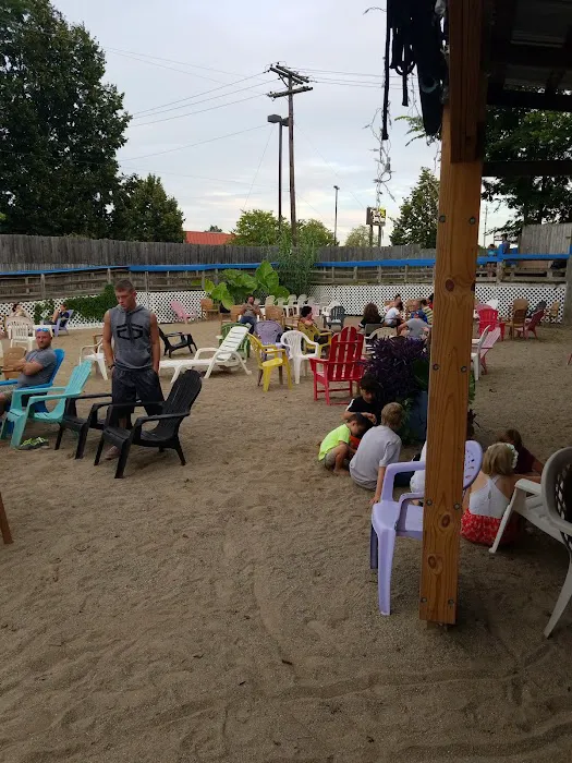 The Island Muncie Picture 9